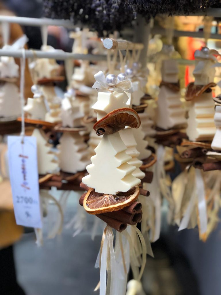 Cadouri Targ Craciun Budapesta